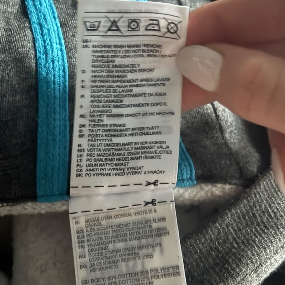 Adidas Hoddie - Picture 4 of 5
